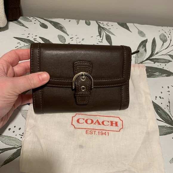 Coach Handbags - Vintage Coach Soho Brown Leather Wallet